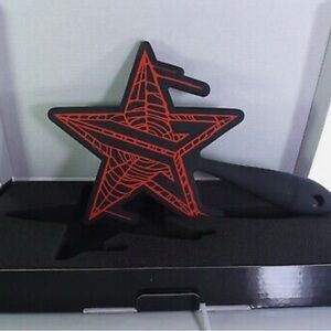 New Jeffree Star Spider Weirdo Mirror HalloweenBox Exclusive Black Soft Touch